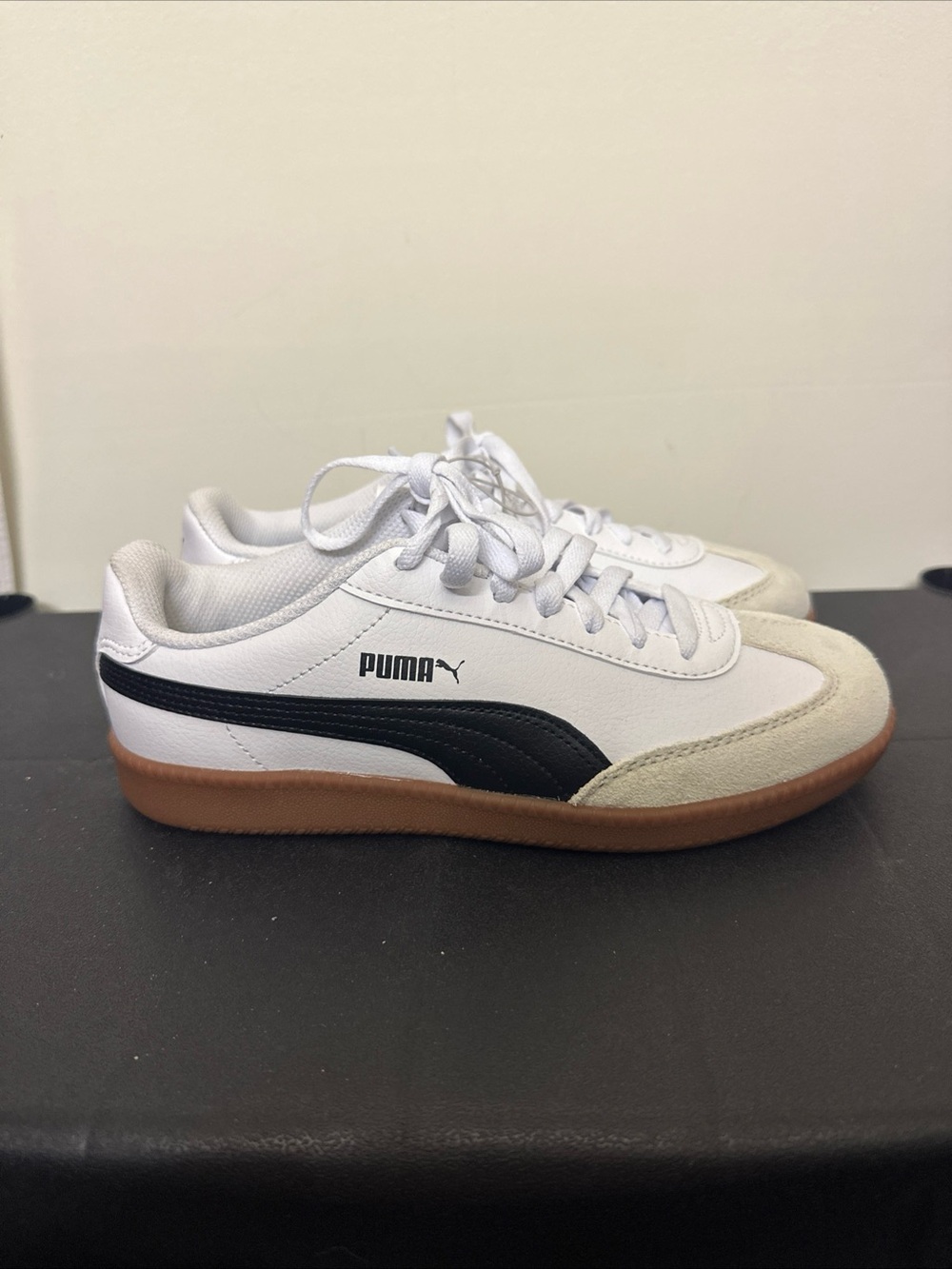 Size 7.5 Women’s Puma White Low-Top Sneakers with Black Formstrip and Gum Sole